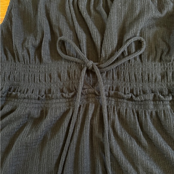 Free people beach bound plunging V smock black tank top - Picture 4 of 5